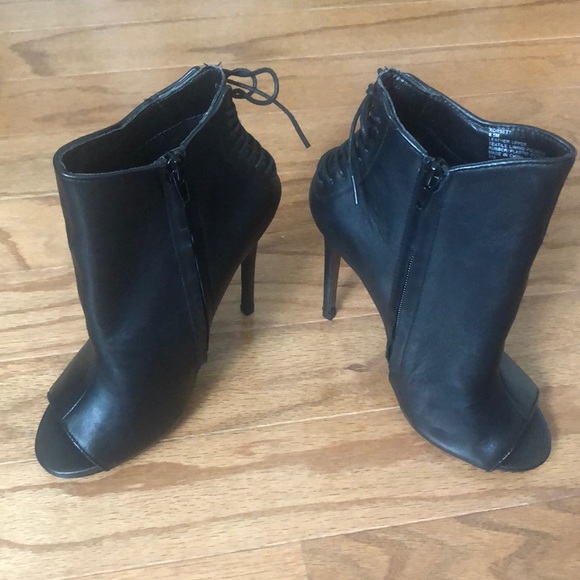NWOT Black LEATHER Steve Madden peeptoe heels 6.5 - Picture 4 of 7